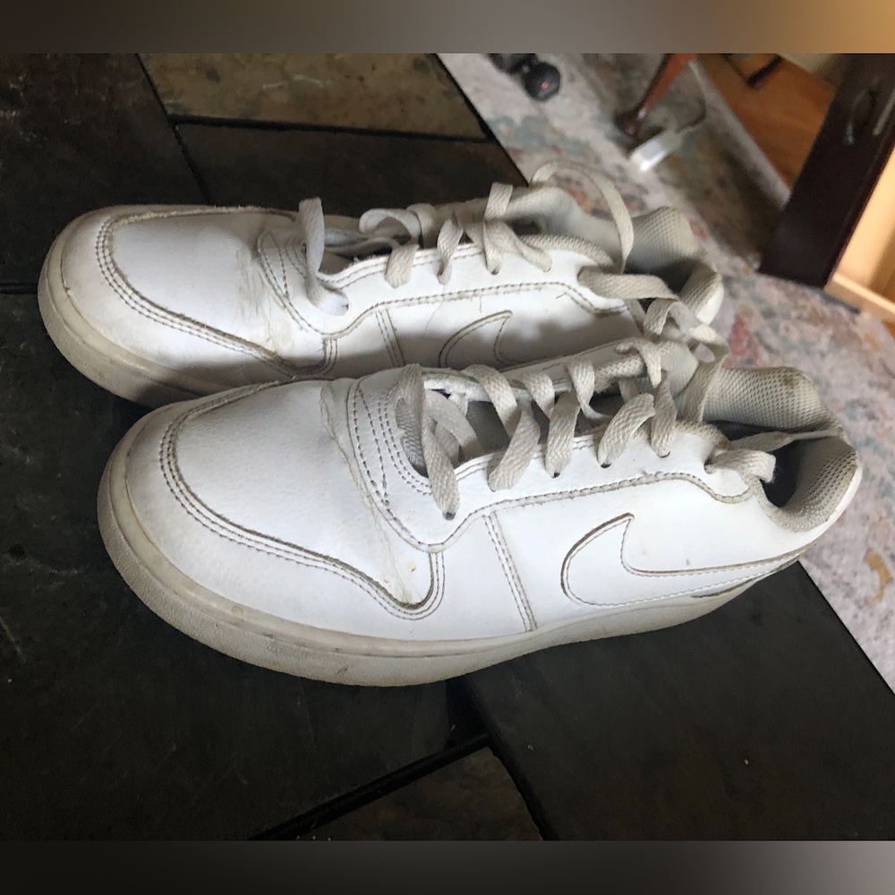 Clean Nikes